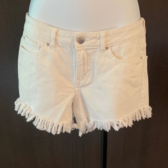 Denim Co White Jeans Shorts Frayed Hem SZ4 - Picture 2 of 10